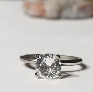 UNCAS VINTAGE SILVER ENGAGEMENT RING